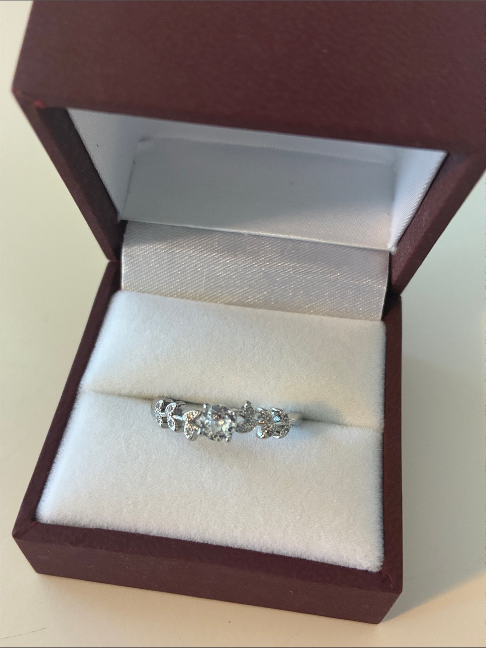 Sterling Silver White crystals Floral Engagement Ring - Women Jewelry
